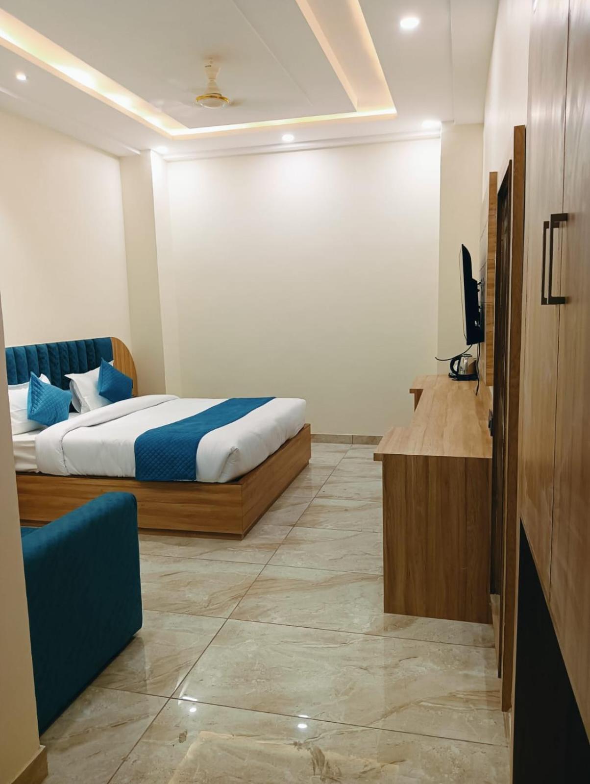 Hotel Shiva International Near By Igi Airport 新德里 外观 照片